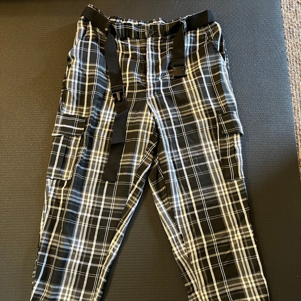 Rue+ Size 2X Black & White Plaid Pants with Buckle Belt